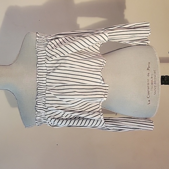 bebe Black & White Stripe Off the Shoulder Crop Top w/Long Bell Sleeves Size S - Picture 1 of 9